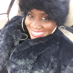 Meet your Posher, Rashida